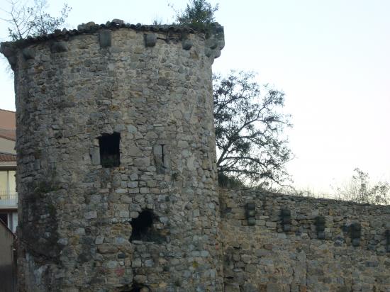 Tour de Bassolle à Clermont l'Hérault